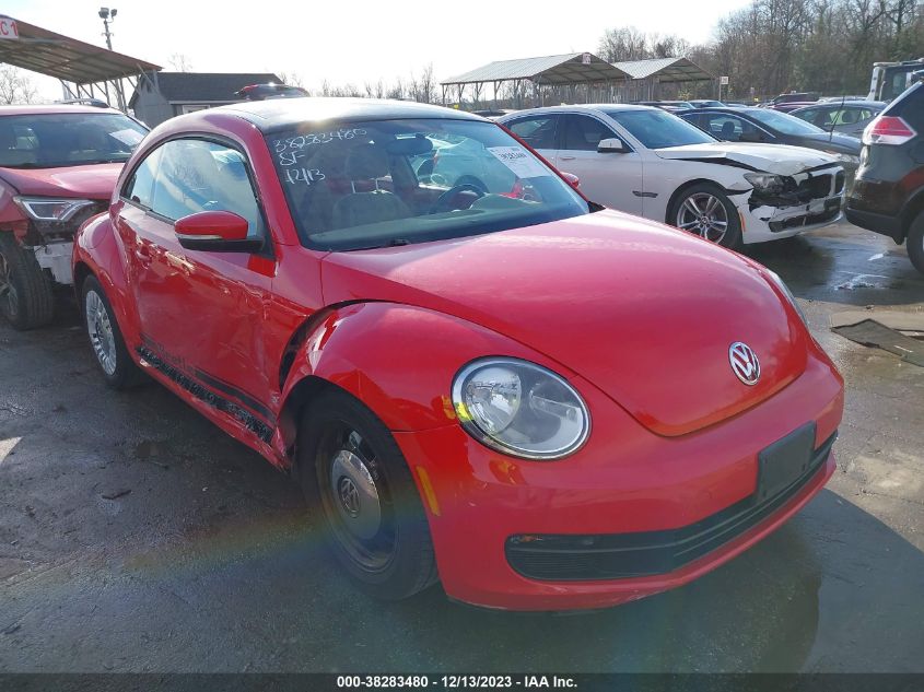 2013 VOLKSWAGEN BEETLE 2.5L - 3VWJP7AT4DM686299