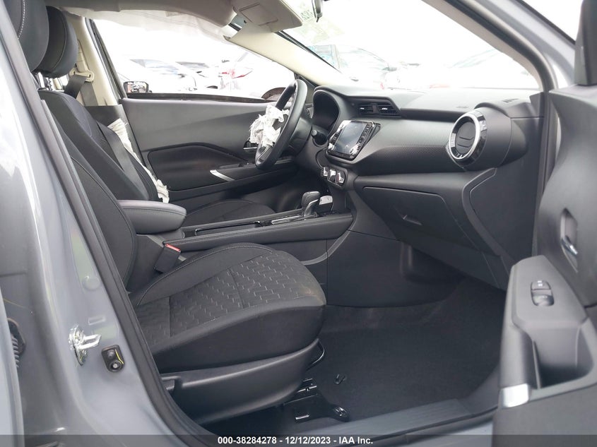 VIN 3N1CP5CV5PL554728 2023 NISSAN KICKS SV