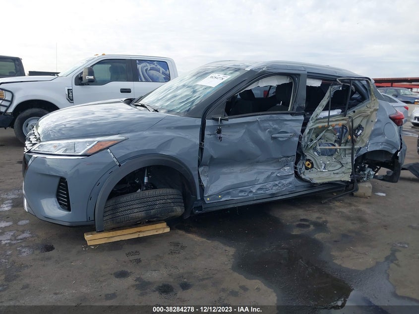 VIN 3N1CP5CV5PL554728 2023 NISSAN KICKS SV