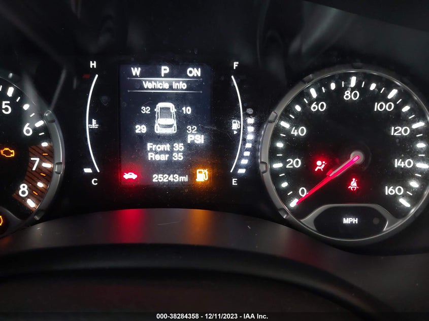 VIN ZACNJDAB1MPM26142 2021 JEEP RENEGADE UPLAND EDITION
