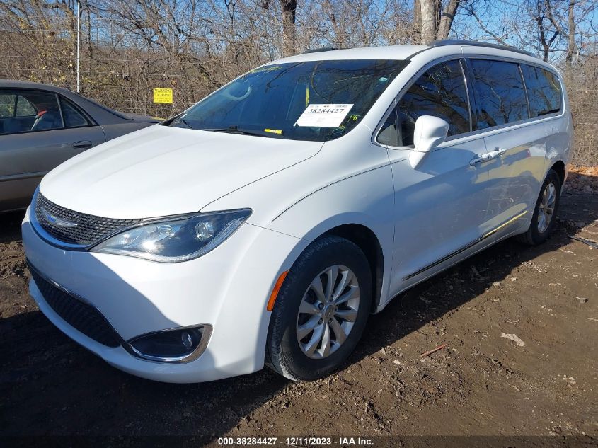 2C4RC1EG5JR248097 2018 CHRYSLER PACIFICA - Image 2