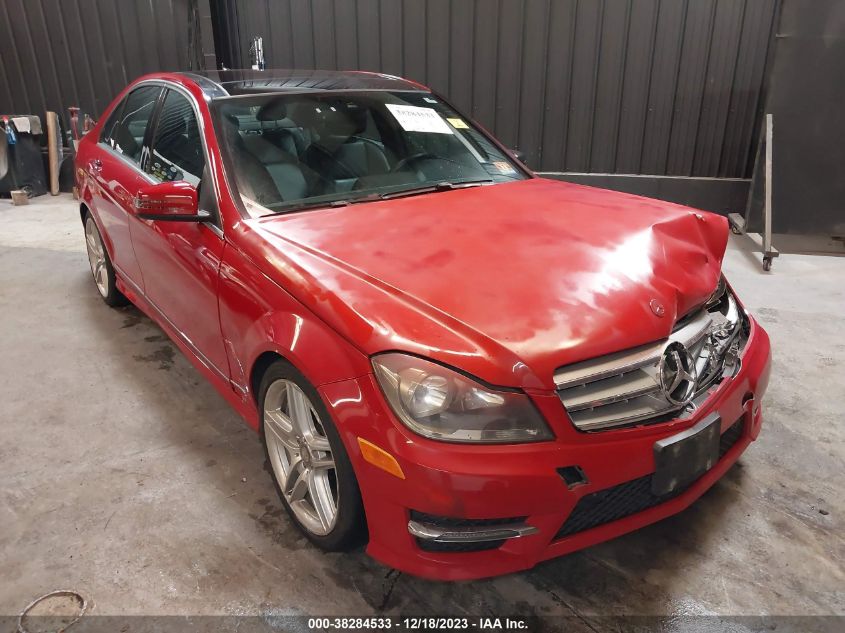 2013 MERCEDES-BENZ C 300 LUXURY 4MATIC/SPORT 4MATIC - WDDGF8AB4DG114565