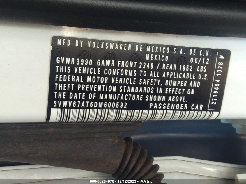 2013 VOLKSWAGEN BEETLE TURBO - 3VWV67AT6DM600592