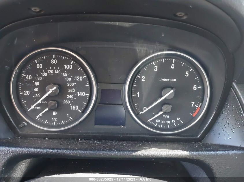 2013 BMW X1 SDRIVE28I - WBAVM1C56DVW45121