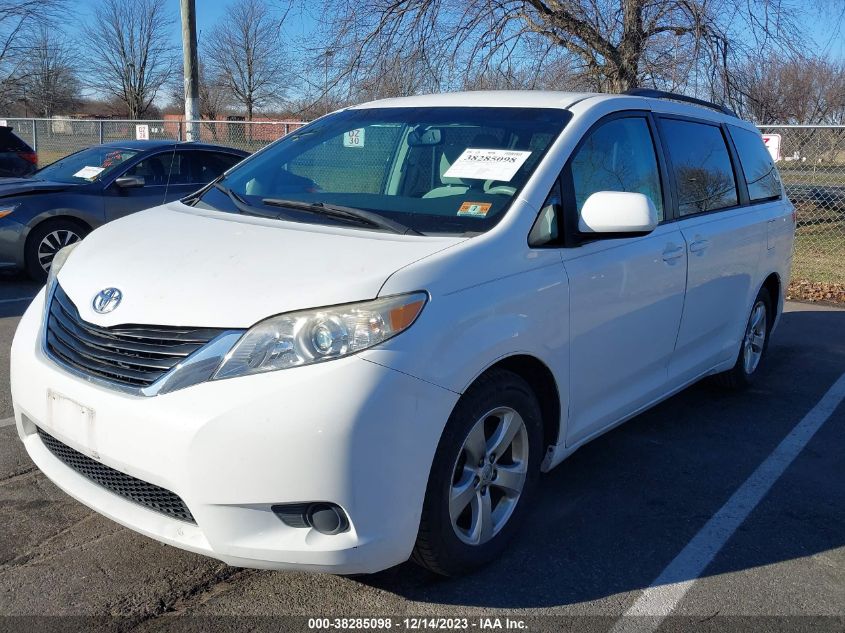 2013 TOYOTA SIENNA LE V6 7 PASSENGER AUTO ACCESS SEAT/LE V6 8 PASSENGER - 5TDKK3DC7D5380014