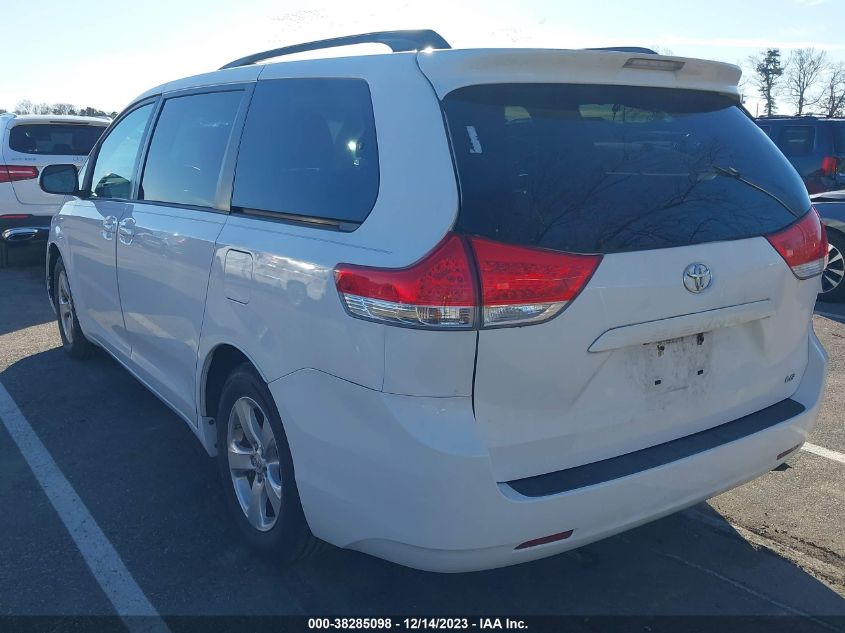 2013 TOYOTA SIENNA LE V6 7 PASSENGER AUTO ACCESS SEAT/LE V6 8 PASSENGER - 5TDKK3DC7D5380014