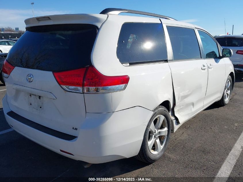 2013 TOYOTA SIENNA LE V6 7 PASSENGER AUTO ACCESS SEAT/LE V6 8 PASSENGER - 5TDKK3DC7D5380014