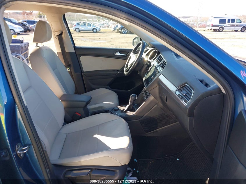 VIN 3VV2B7AX8JM164149 2018 VOLKSWAGEN TIGUAN SE/SEL