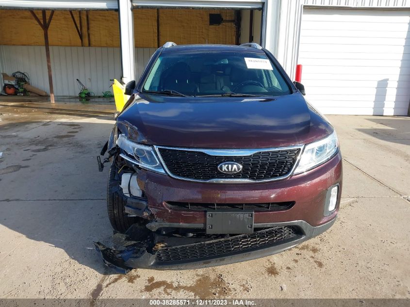 2015 KIA SORENTO LX - 5XYKTCA68FG561005