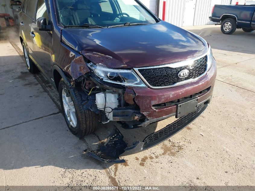 2015 KIA SORENTO LX - 5XYKTCA68FG561005