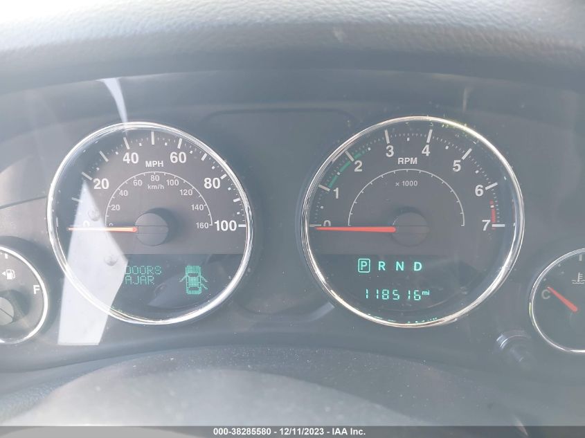 2016 JEEP WRANGLER UNLIMITED SAHARA - 1C4BJWEGXGL328923