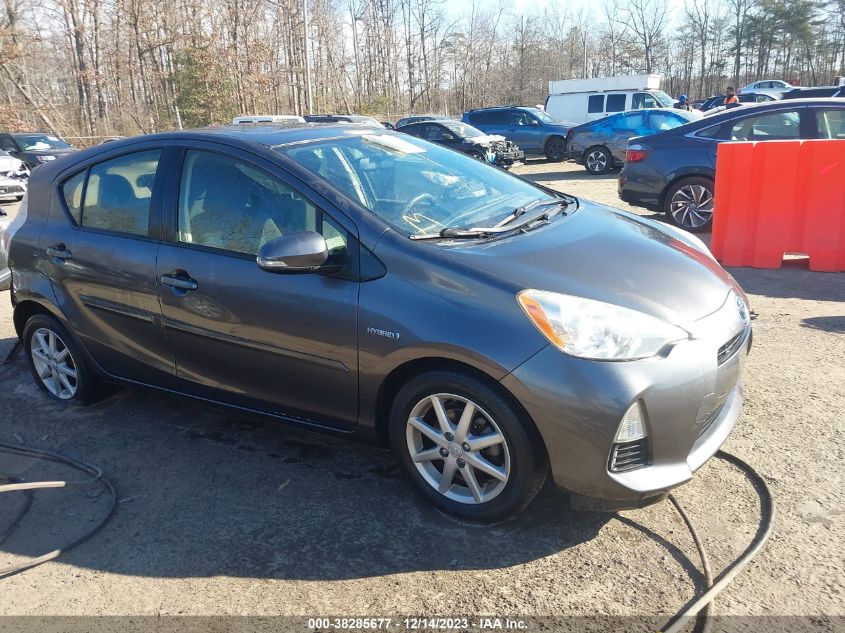 2013 TOYOTA PRIUS C THREE - JTDKDTB35D1039897