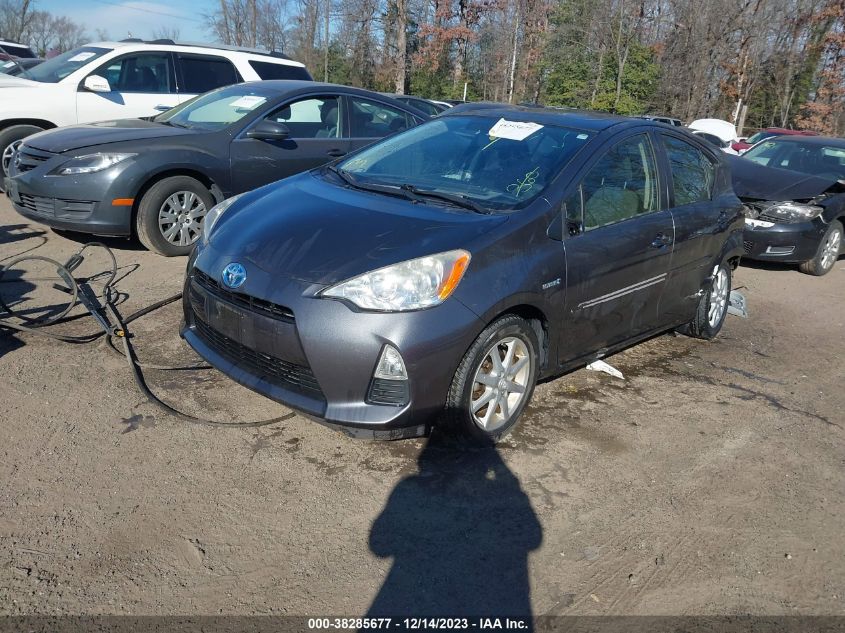 2013 TOYOTA PRIUS C THREE - JTDKDTB35D1039897