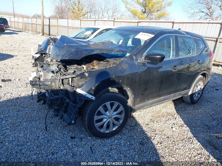 VIN KNMAT2MT2HP537273 2017 NISSAN ROGUE S/SV