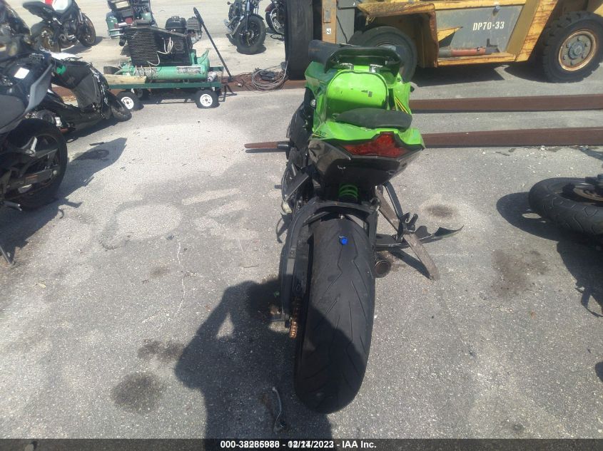 2018 KAWASAKI ZX1000 S JKAZXCS17JA014929