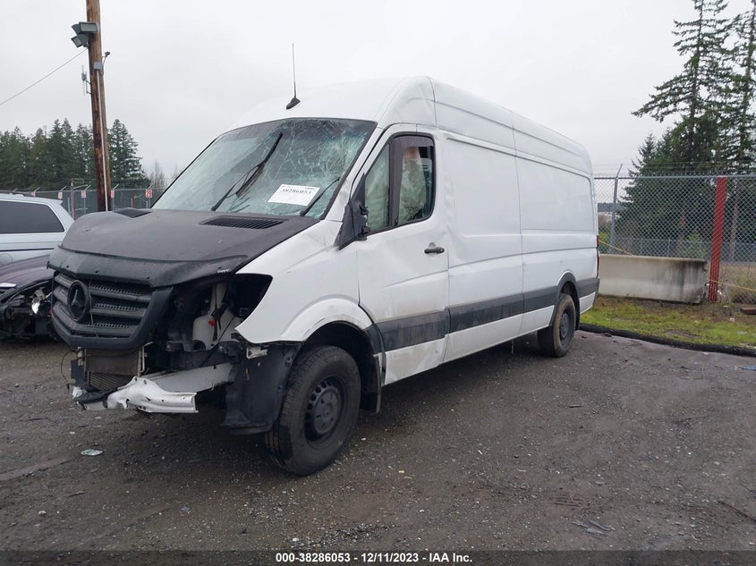 VIN WD3PE8CD2JP615939 2018 MERCEDES-BENZ SPRINTER 2500 HIGH ROOF V6