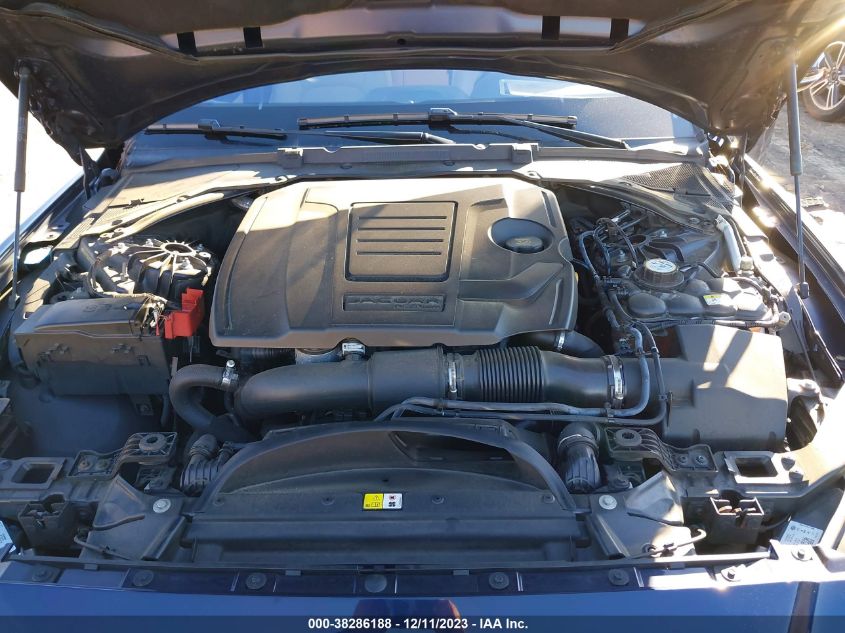 2018 JAGUAR XE PREMIUM - SAJAJ4FX6JCP31739