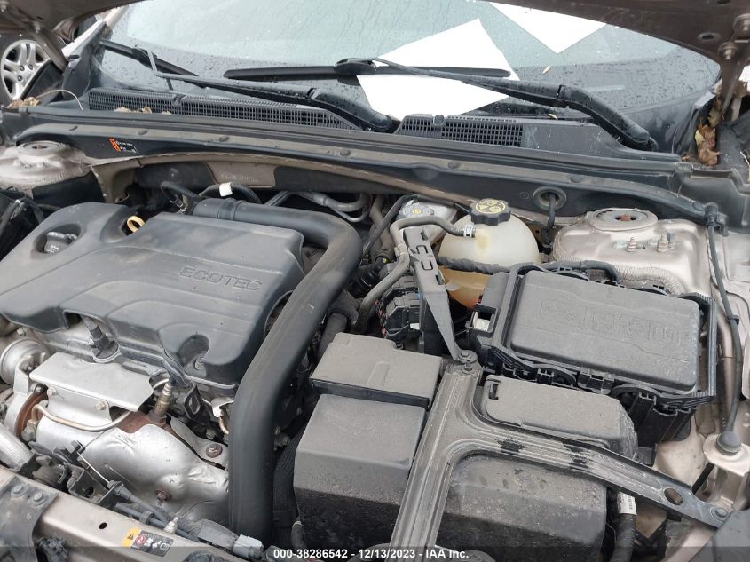 2019 CHEVROLET MALIBU LT - 1G1ZD5ST7KF147733
