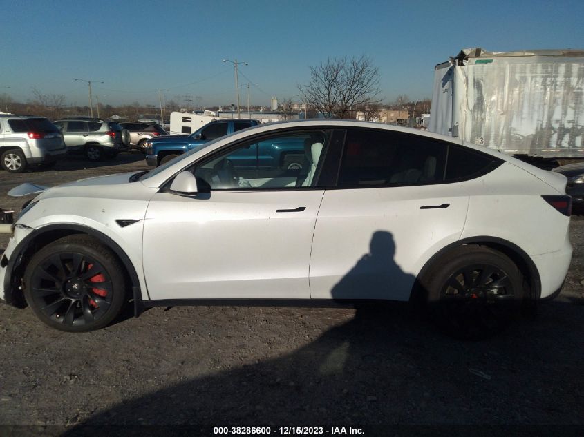 2021 TESLA MODEL Y - 5YJYGDEE7MF228594