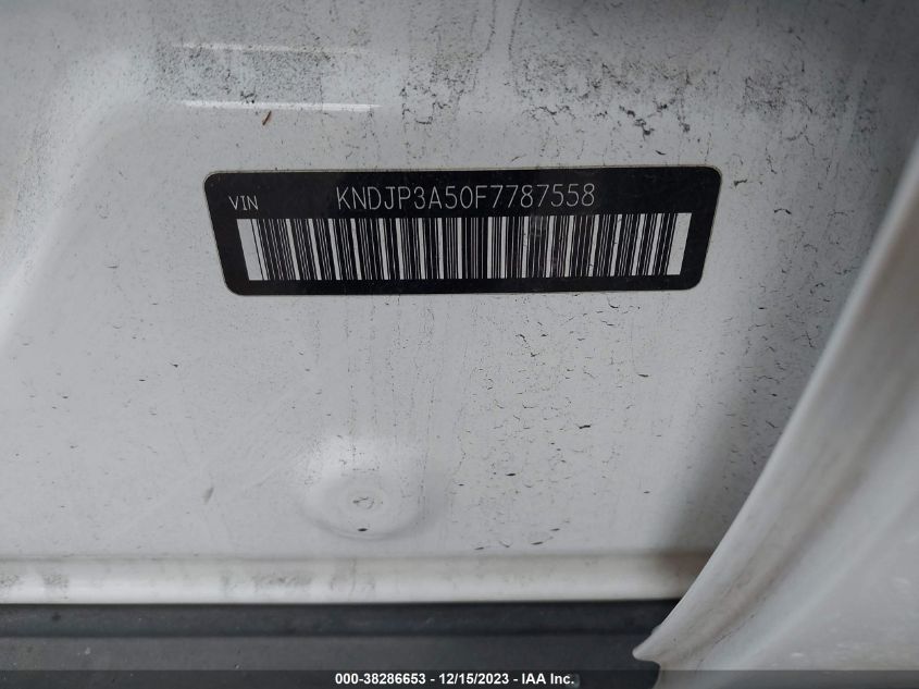 2015 KIA SOUL + - KNDJP3A50F7787558