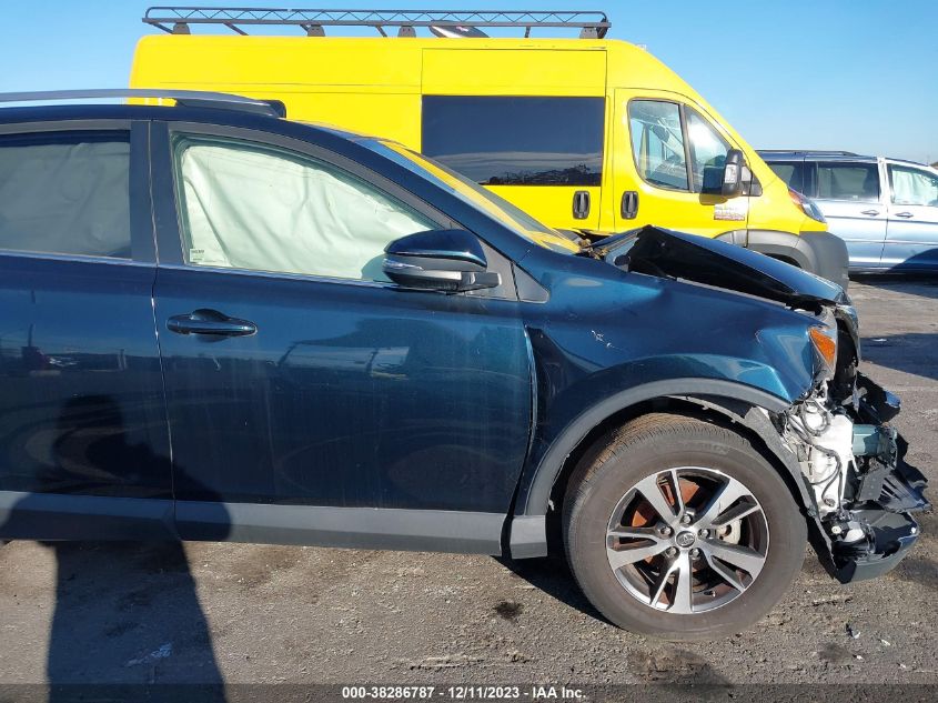 2018 TOYOTA RAV4 XLE - JTMRFREVXJJ239646