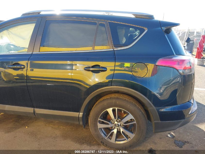 2018 TOYOTA RAV4 XLE - JTMRFREVXJJ239646