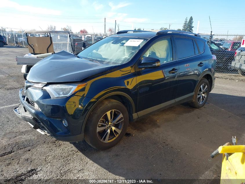2018 TOYOTA RAV4 XLE - JTMRFREVXJJ239646