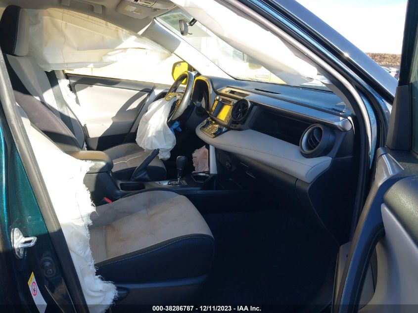 2018 TOYOTA RAV4 XLE - JTMRFREVXJJ239646