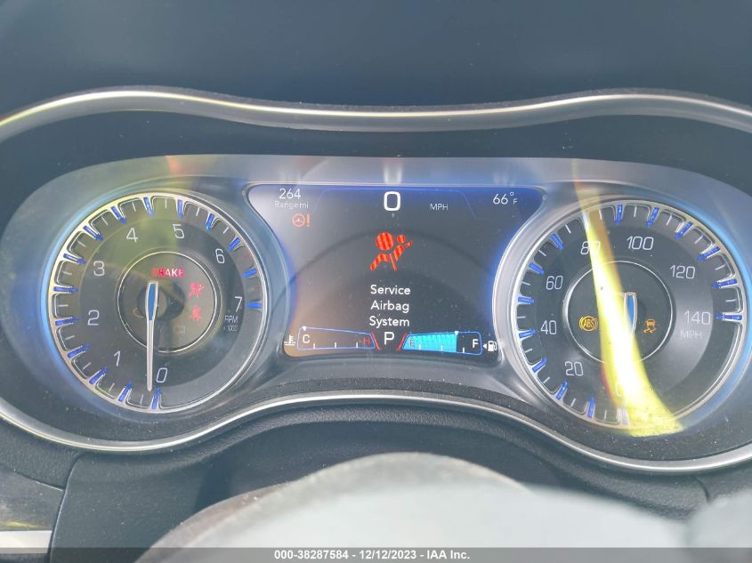 2018 CHRYSLER 300 TOURING - 2C3CCAAG8JH279074