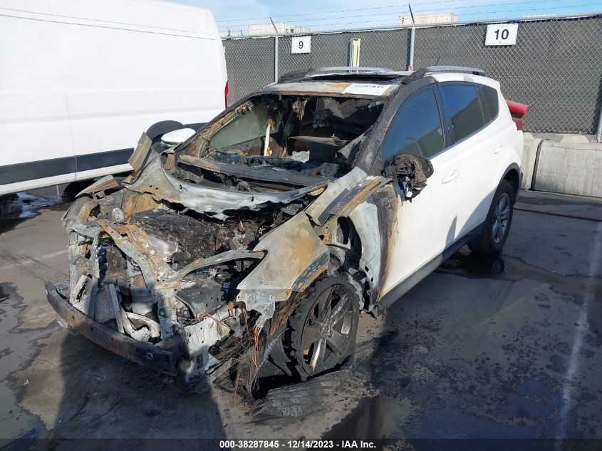 2015 TOYOTA RAV4 XLE - 2T3WFREV9FW140960