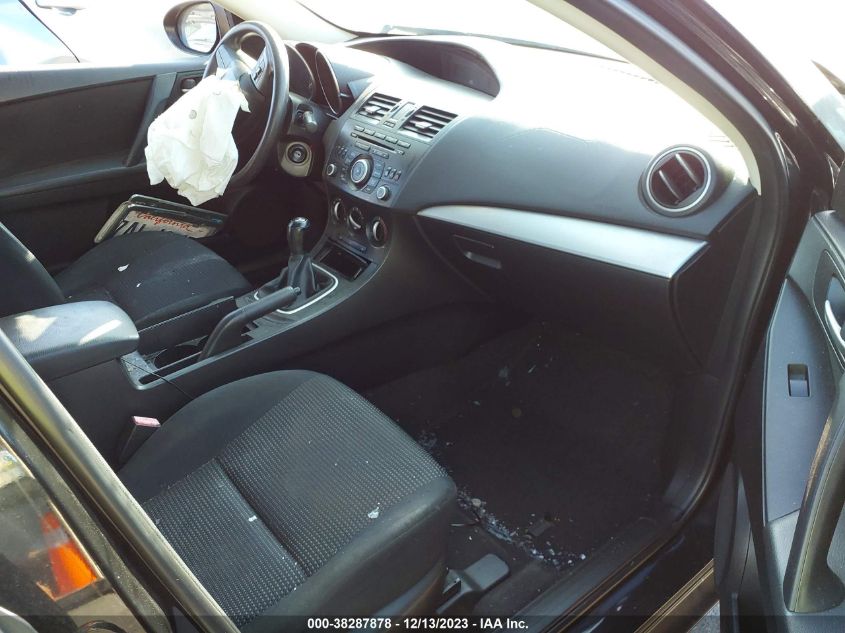 2013 MAZDA MAZDA3 I SV - JM1BL1TG1D1723869