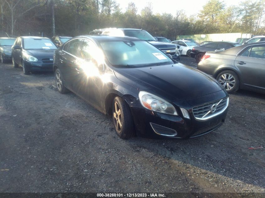 2013 VOLVO S60 T5 - YV1612FS7D2186894