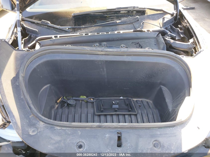 VIN 7SAYGDEE7PA143727 2023 TESLA MODEL Y