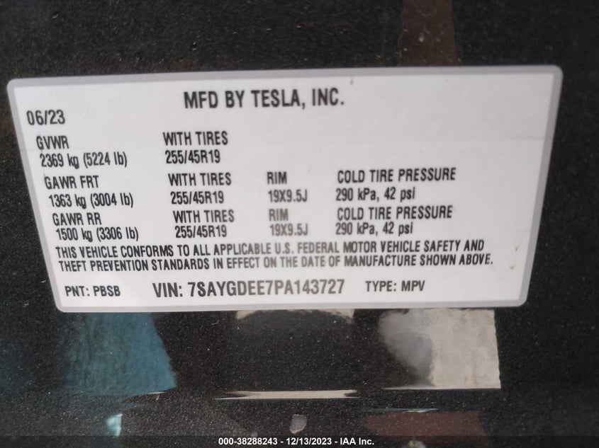 VIN 7SAYGDEE7PA143727 2023 TESLA MODEL Y