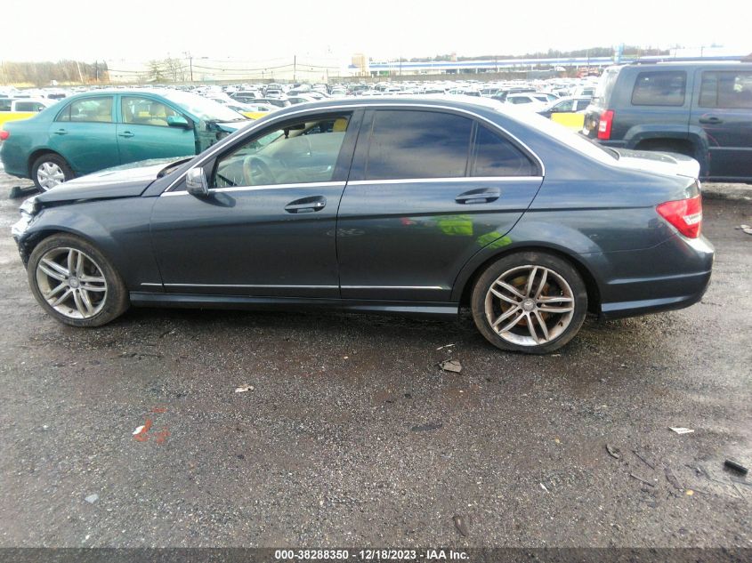 2014 MERCEDES-BENZ C 300 LUXURY 4MATIC/SPORT 4MATIC - WDDGF8AB5EA911542