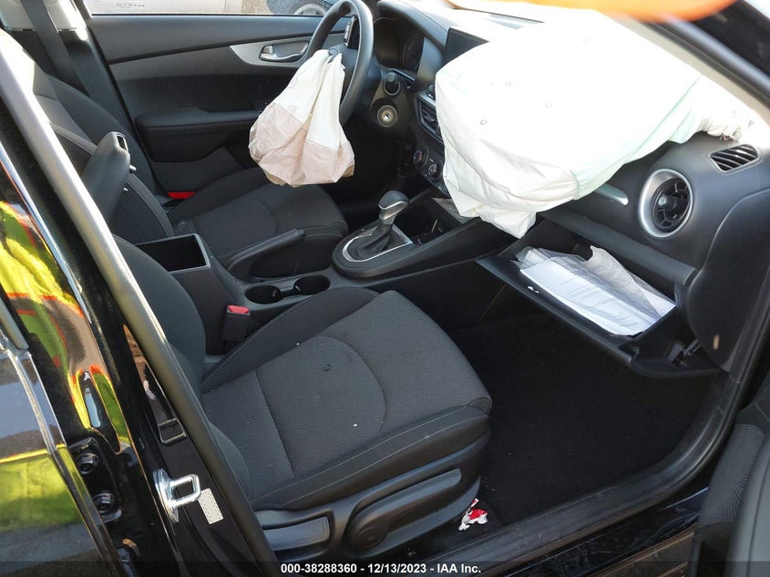 VIN 3KPF24AD1PE575190 2023 KIA FORTE LX/LXS