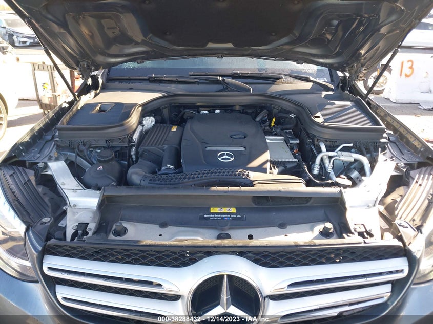 VIN WDC0G4JB2JV063201 2018 MERCEDES-BENZ GLC 300