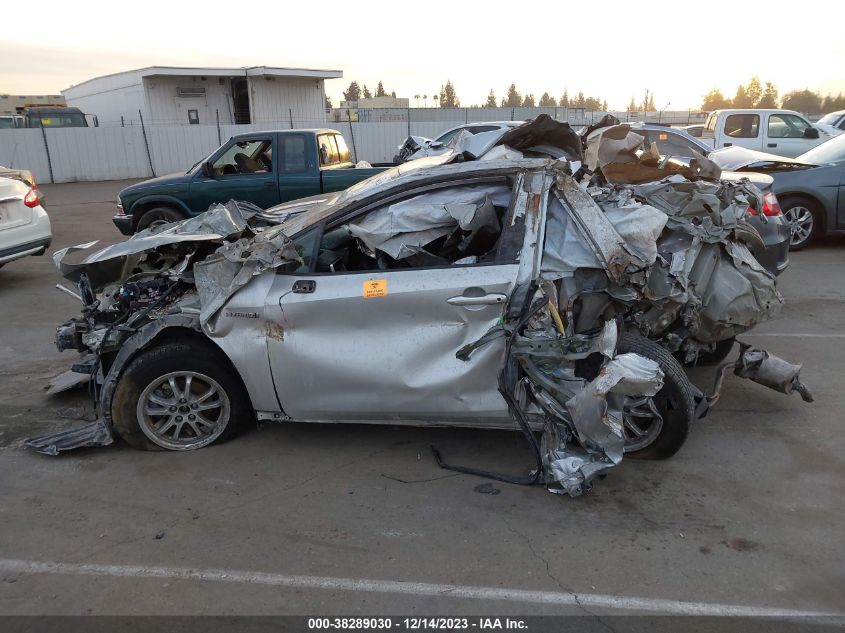 2021 TOYOTA COROLLA HYBRID LE - JTDEAMDE9MJ029979