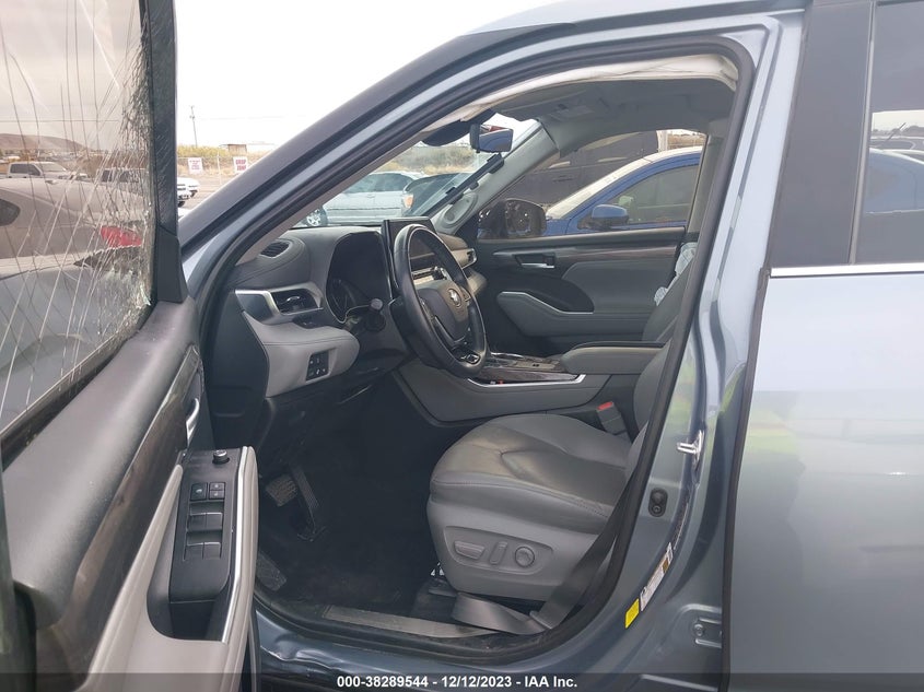 VIN 5TDFZRAH5LS029813 2020 TOYOTA HIGHLANDER PLATINUM