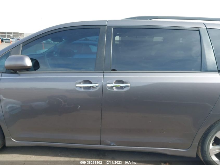 2013 TOYOTA SIENNA SE 8 PASSENGER - 5TDXK3DC7DS323771