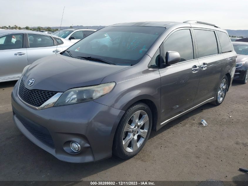 2013 TOYOTA SIENNA SE 8 PASSENGER - 5TDXK3DC7DS323771