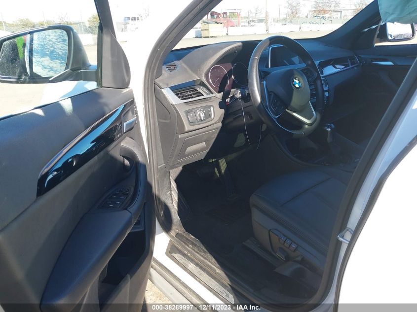 VIN WBXHT3C56K3H34085 2019 BMW X1 XDRIVE28I