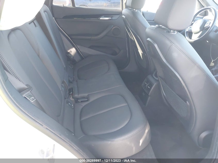 VIN WBXHT3C56K3H34085 2019 BMW X1 XDRIVE28I