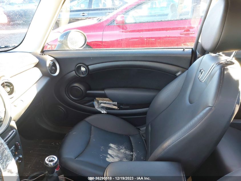 2013 MINI HARDTOP COOPER - WMWSU3C57DT373611