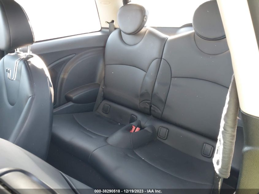 2013 MINI HARDTOP COOPER - WMWSU3C57DT373611