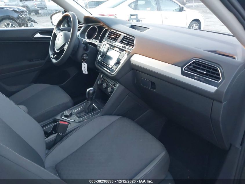 2019 VOLKSWAGEN TIGUAN 2.0T S - 3VV0B7AX0KM116430