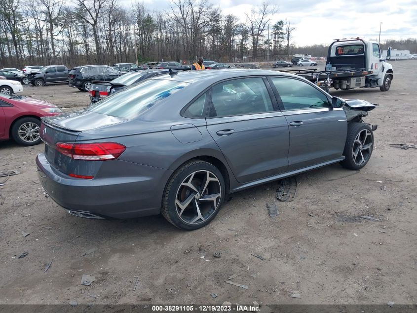 2020 VOLKSWAGEN PASSAT 2.0T R-LINE - 1VWMA7A39LC004824