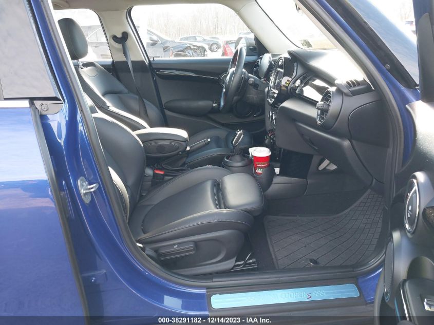 2021 MINI HARDTOP COOPER S - WMWXU9C07M2N93902