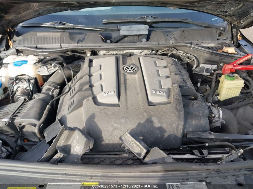 2014 VOLKSWAGEN TOUAREG TDI LUX - WVGEP9BP4ED006265