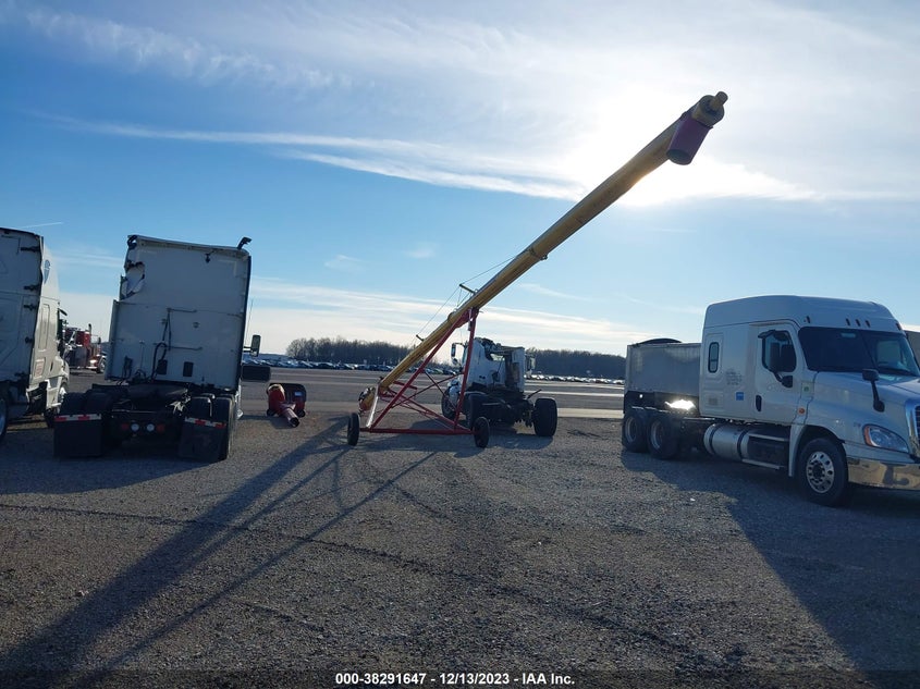 2015 WESTFIELD AUGER